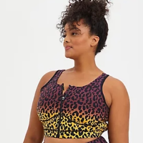 torrid Other - TORRID LOW-IMPACT WIRELESS ZIP-FRONT ACTIVE SPORTS BRA